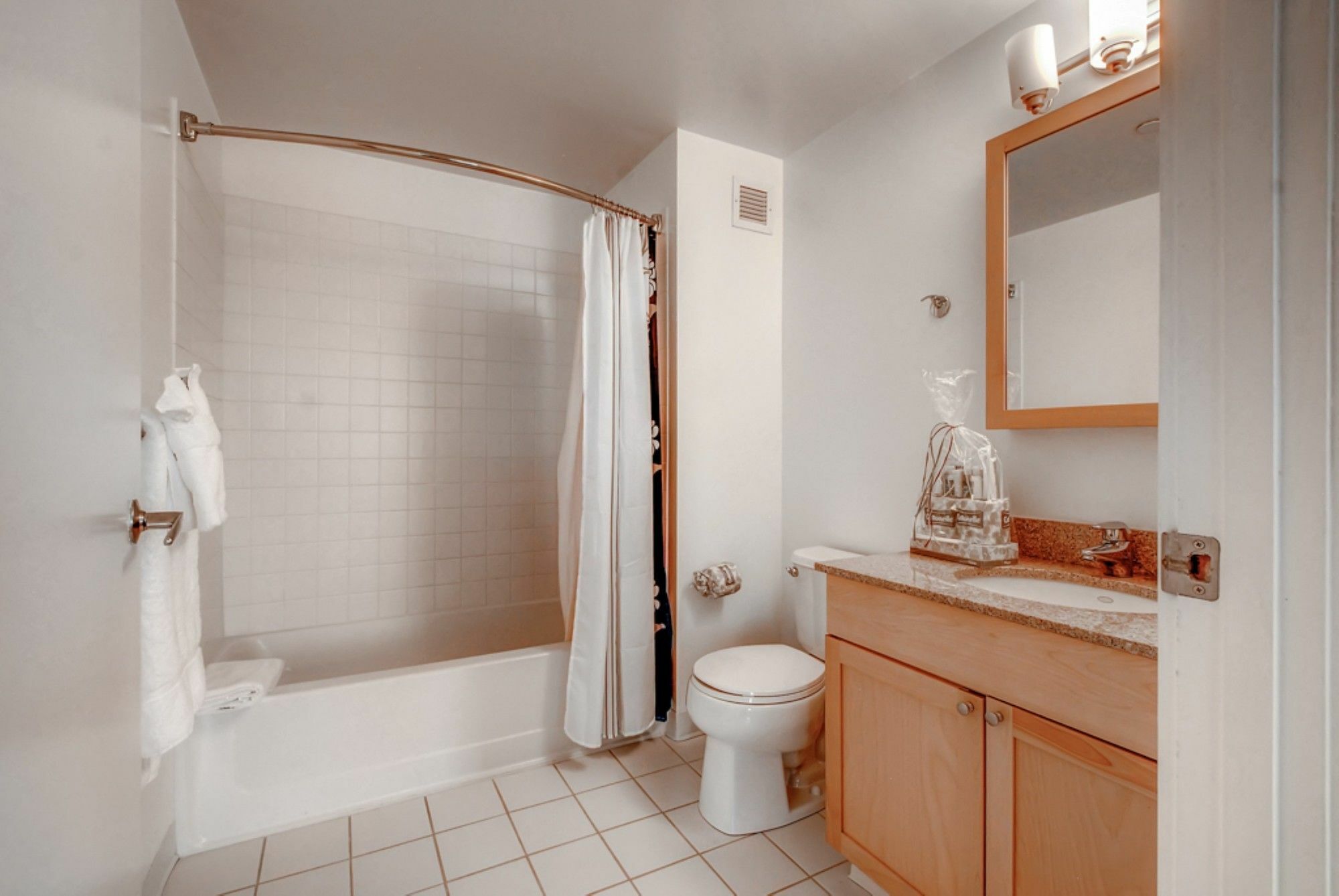 Global Luxury Suites At Kendall East Cambridge Eksteriør billede